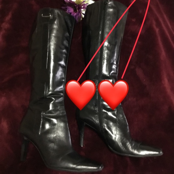 🕶 BLACK BOOTS - Picture 1 of 2
